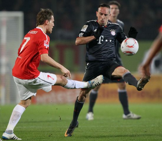 两支球队之 两支球队之